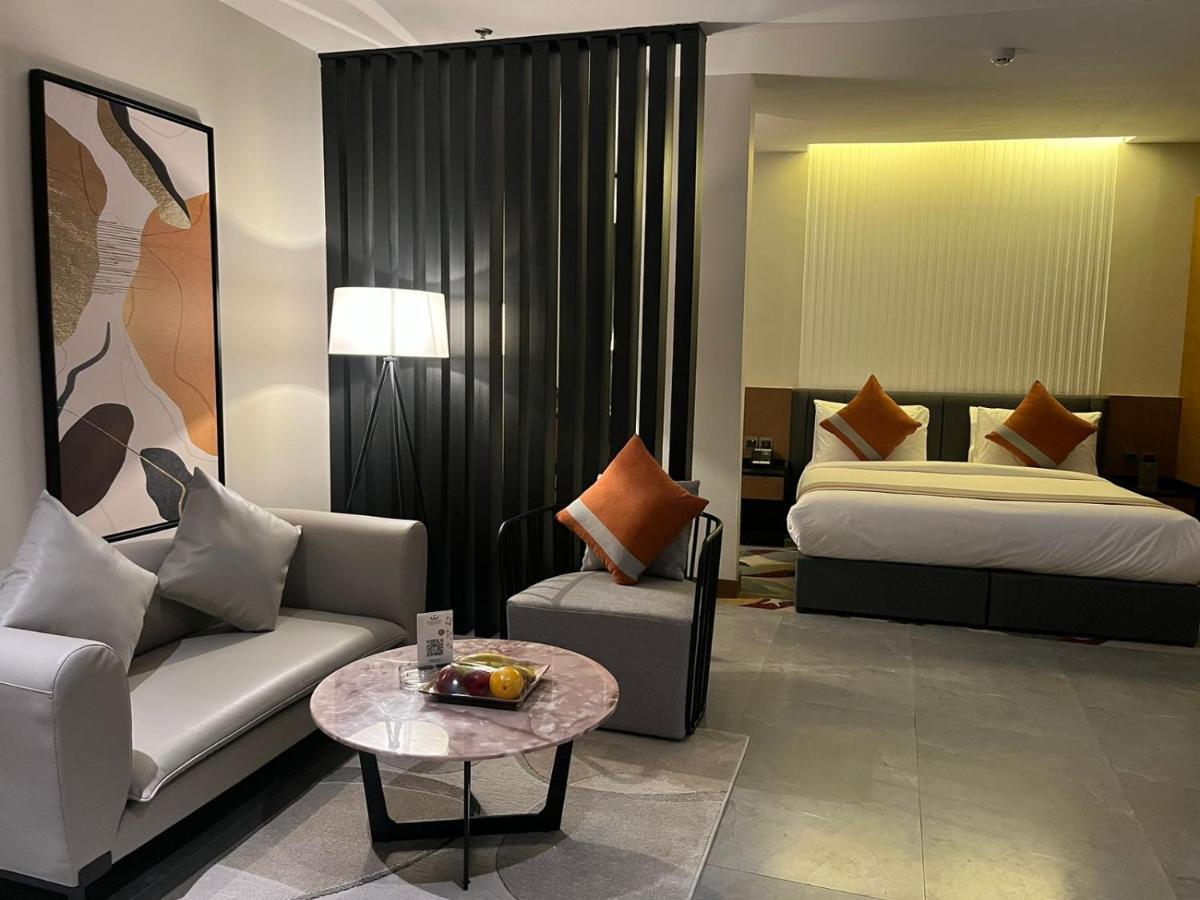 Al Muhaidb Residence Jawazat Рияд Екстериор снимка